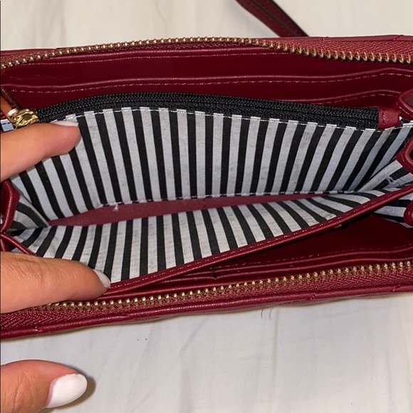 Burgundy wallet - Picture 8 of 11